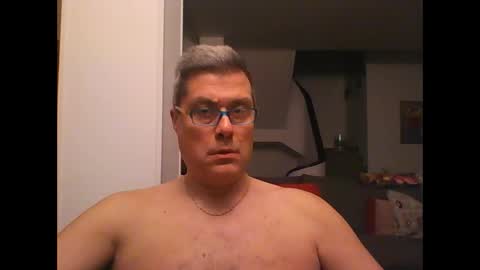 Snapshot of prendimisubito chatting on 01-24-25, 02:28 prendimisubito online show from 01-24-25, 02:28