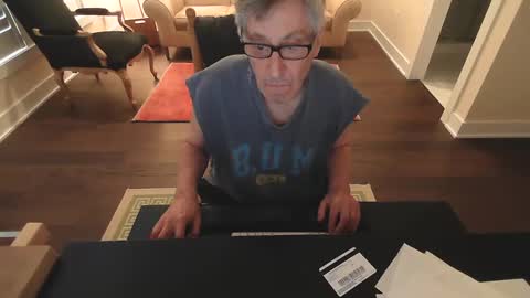 Snapshot of preppydave2525 chatting on 01-13-25, 03:58 preppydave2525 online show from 01-13-25, 03:58