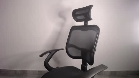 Plux online show from 01-19-25, 05:26