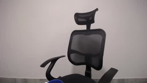 Plux online show from 02-04-25, 04:05