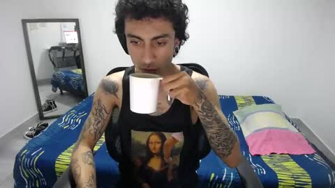 Plux online show from 03-24-26, 04:50