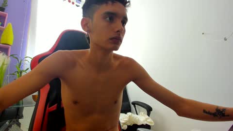 Snapshot of pressure_xxx_420 chatting on 12-22-24, 01:11 PRESSURE online show from 12-22-24, 01:11