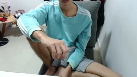 Snapshot of pressure_xxx_420 chatting on 01-03-25, 08:43 PRESSURE online show from 01-03-25, 08:43