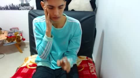 Snapshot of pressure_xxx_420 chatting on 01-17-25, 11:06 PRESSURE online show from 01-17-25, 11:06