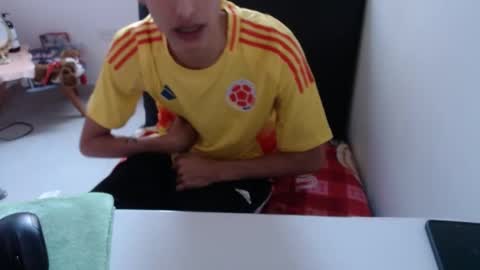 Snapshot of pressure_xxx_420 chatting on 01-21-25, 10:41 PRESSURE online show from 01-21-25, 10:41