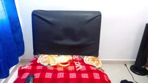 Snapshot of pressure_xxx_420 chatting on 02-08-25, 02:49 PRESSURE online show from 02-08-25, 02:49