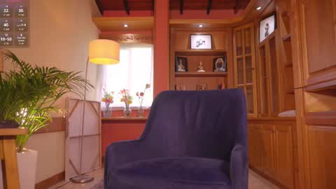 Snapshot of pretties_nay chatting on 10-24-25, 02:13 Nayrobi online show from 10-24-25, 02:13