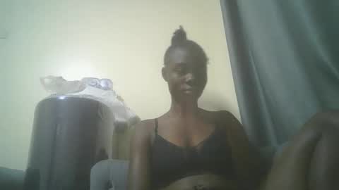 Snapshot of prettiest_doll chatting on 12-16-25, 12:54 prettiest_doll online show from 12-16-25, 12:54