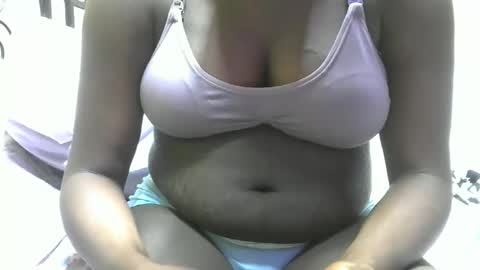 Snapshot of pretty_barbz chatting on 10-03-25, 09:06 pretty_barbz online show from 10-03-25, 09:06