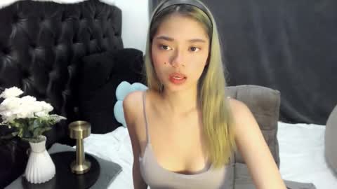 Snapshot of pretty_chikana chatting on 02-09-26, 12:25 Chikana online show from 02-09-26, 12:25