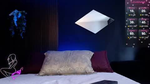 pretty_cristal22 online show from 04-12-26, 04:56