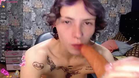 Snapshot of pretty_cristal22 chatting on 04-23-26, 11:51 pretty_cristal22 online show from 04-23-26, 11:51