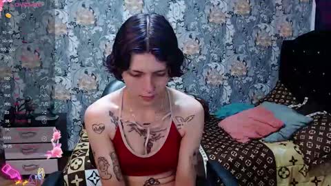 Snapshot of pretty_cristal22 chatting on 04-26-26, 03:32 pretty_cristal22 online show from 04-26-26, 03:32