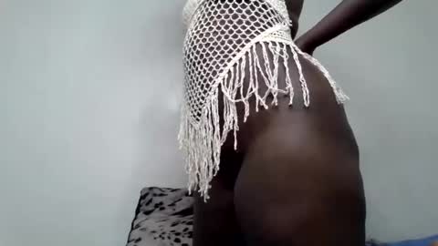 pretty_curvy99 online show from 07-08-26, 10:36