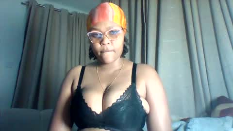 Snapshot of pretty_dee1 chatting on 07-27-26, 03:13 pretty_dee1 online show from 07-27-26, 03:13