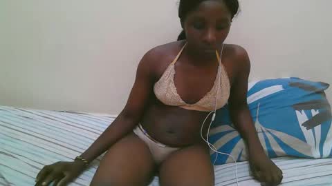 pretty online show from 02-01-26, 07:23