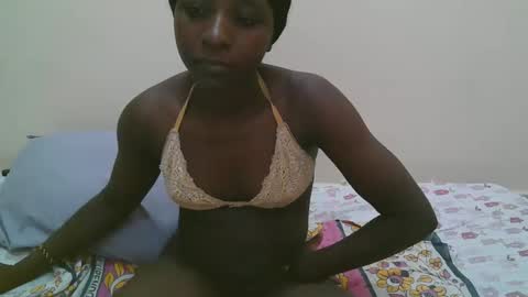 pretty online show from 02-06-26, 12:37