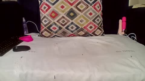 Snapshot of pretty_ebony23 chatting on 07-16-26, 06:14 chocolatebby90 online show from 07-16-26, 06:14