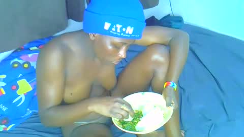 Snapshot of pretty_ebony_dolls chatting on 09-23-25, 07:17 riri online show from 09-23-25, 07:17