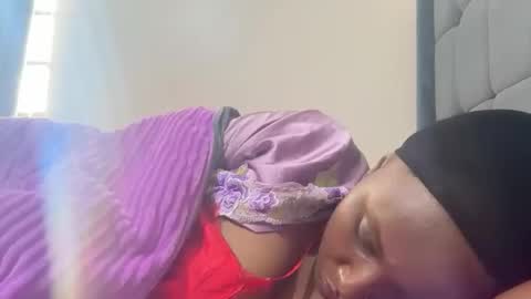 independent model online show from 09-23-25, 04:59