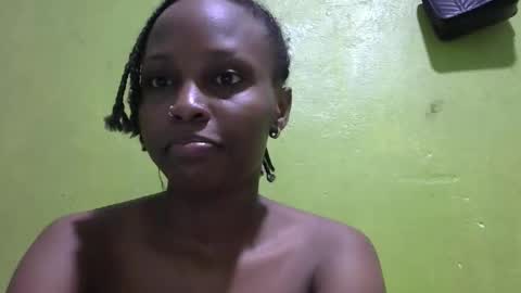 pretty_hotbaby online show from 11-10-25, 09:36