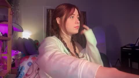 Snapshot of pretty_in_p1nk chatting on 01-22-25, 08:51 Sophie online show from 01-22-25, 08:51