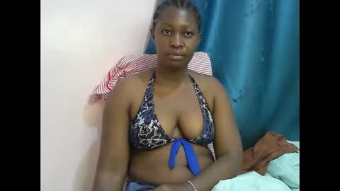 Snapshot of pretty_kylah chatting on 10-05-25, 11:57 pretty_kylah online show from 10-05-25, 11:57