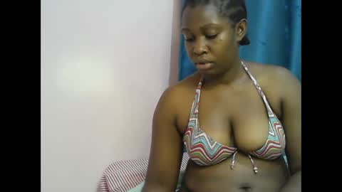 Snapshot of pretty_kylah chatting on 10-12-25, 02:10 pretty_kylah online show from 10-12-25, 02:10