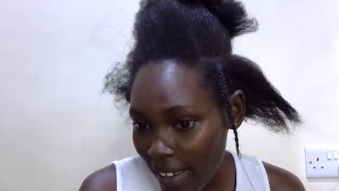 pretty_leila1 online show from 02-25-26, 07:07