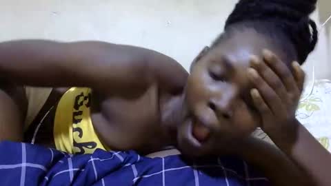 pretty_leila1 online show from 03-17-26, 07:50