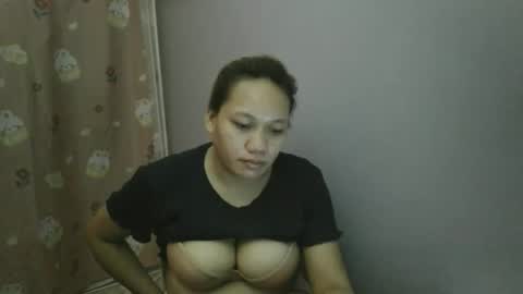 Snapshot of pretty_lyn08 chatting on 05-09-26, 06:02 pretty_lyn08 online show from 05-09-26, 06:02