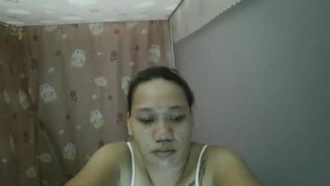Snapshot of pretty_lyn08 chatting on 05-10-26, 02:55 pretty_lyn08 online show from 05-10-26, 02:55