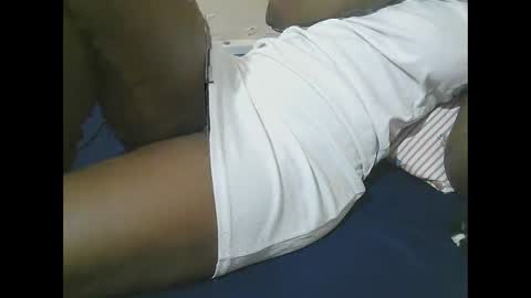 Snapshot of pretty_manisha chatting on 10-12-25, 04:28 Ivy online show from 10-12-25, 04:28