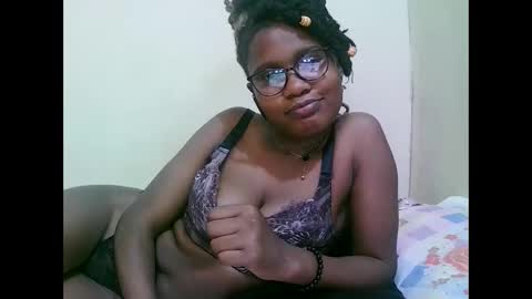 pretty_mellan online show from 01-22-25, 07:03