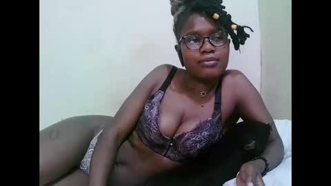 pretty_mellan online show from 01-23-25, 10:43