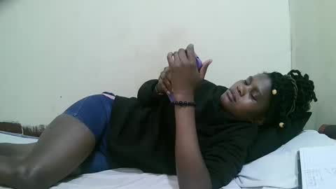 pretty_mellan online show from 01-30-25, 05:28