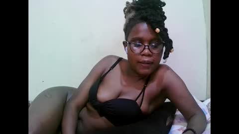 pretty_mellan online show from 02-01-25, 02:24