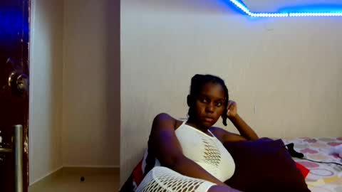 Snapshot of pretty_nyra chatting on 07-14-26, 10:21 Nyra online show from 07-14-26, 10:21