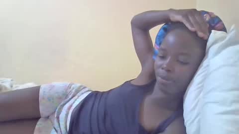 pretty_petite_ebony online show from 01-14-25, 08:26