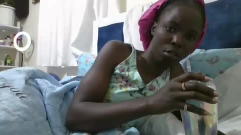 pretty_petite_ebony online show from 09-13-25, 07:57