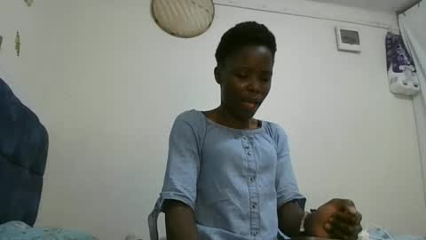pretty_petite_ebony online show from 11-22-25, 09:58