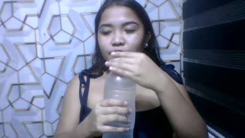 Snapshot of pretty_pharsa chatting on 06-17-26, 07:04 pretty_pharsa online show from 06-17-26, 07:04