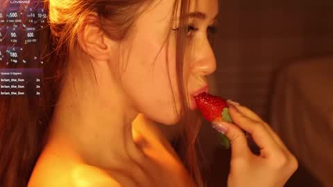 Snapshot of pretty_princess_elina chatting on 01-25-25, 01:54 Elina online show from 01-25-25, 01:54