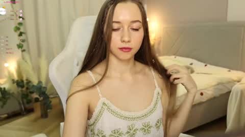 Snapshot of pretty_princess_elina chatting on 03-10-25, 07:07 Elina online show from 03-10-25, 07:07
