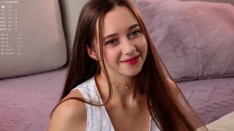 Snapshot of pretty_princess_elina chatting on 10-29-25, 08:38 Elina online show from 10-29-25, 08:38