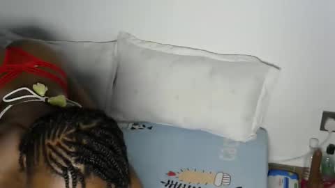 Snapshot of pretty_queennie chatting on 02-04-26, 04:13 Pretty doll online show from 02-04-26, 04:13