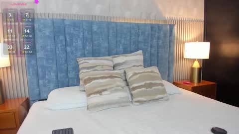 Daisy Flower online show from 11-14-25, 01:26