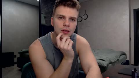 Justin online show from 03-11-25, 05:27