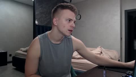 Justin online show from 10-27-25, 07:01