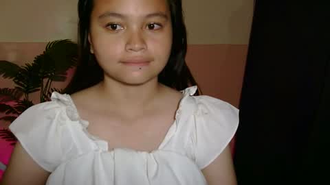 Snapshot of pretty_yanaah16 chatting on 03-16-26, 02:50 pretty_yanaah16 online show from 03-16-26, 02:50